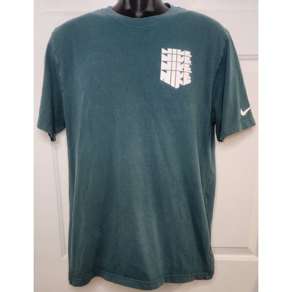 Nike Other - Nike Adults Large Green TShirt Pocket Shaped Logo Really Cool Tshirt Regular Fit